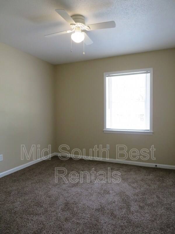 Foto del edificio - 3344 Seaforth Dr