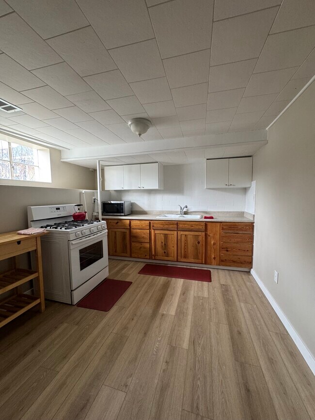 Foto del edificio - 259 E Kelsey Ave