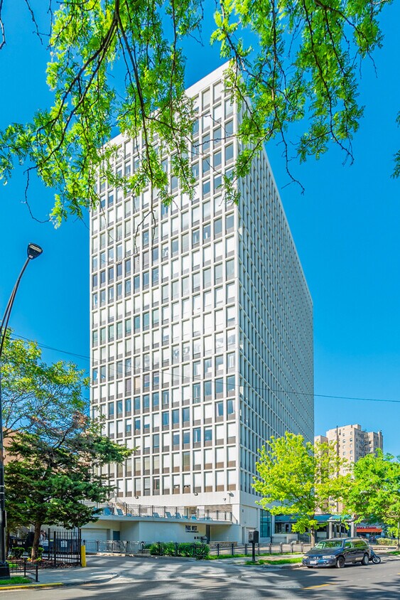 Primary Photo - 444 W Fullerton Pkwy