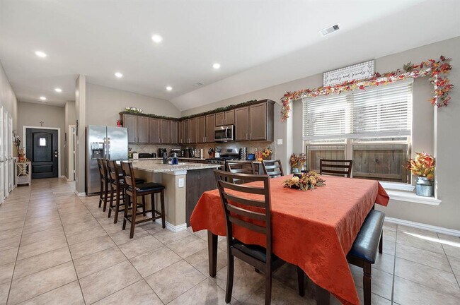 Foto del edificio - 8807 Harvest River Dr