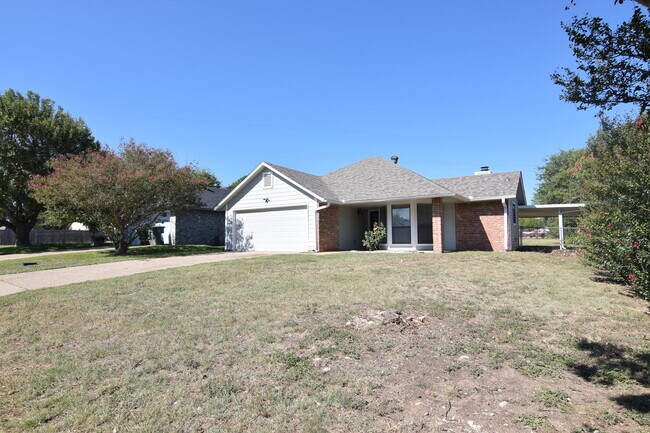 Building Photo - 1610 Ridgeway Dr