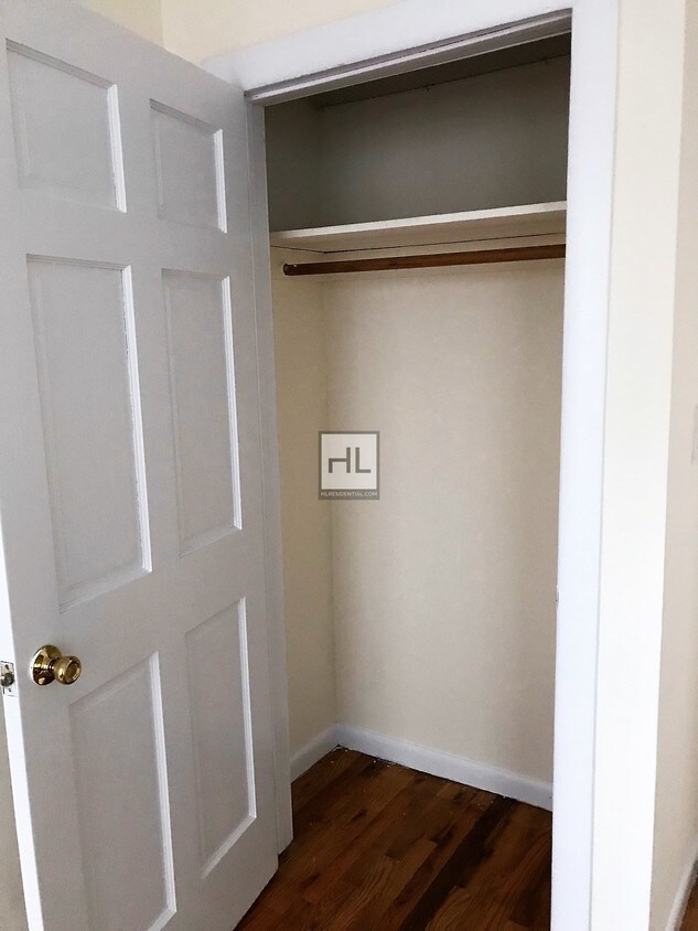 Foto del edificio - 657 10th Ave