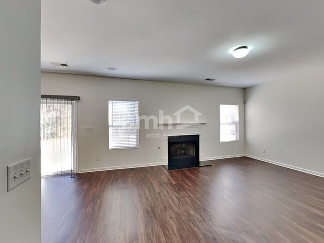 Building Photo - 3009 Gale Ct