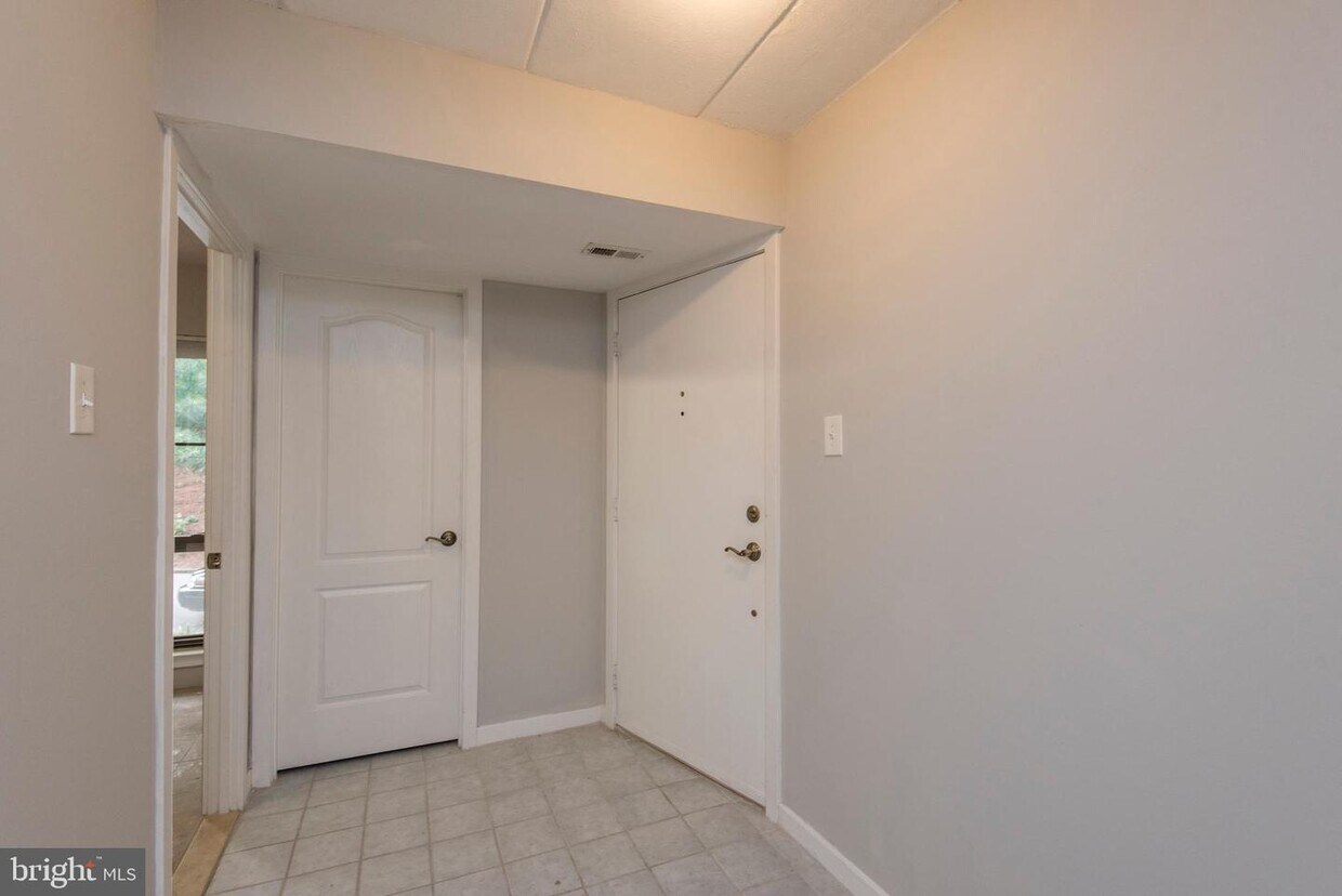 427 Shawmont Ave Unit A, Philadelphia, PA 19128 Apartment for Rent in