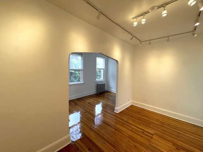 Living Room /Bedroom - 1807 25th Rd
