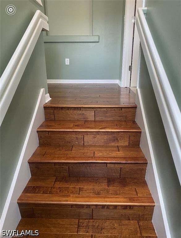 Foto del edificio - 1405 Tiffany Ln