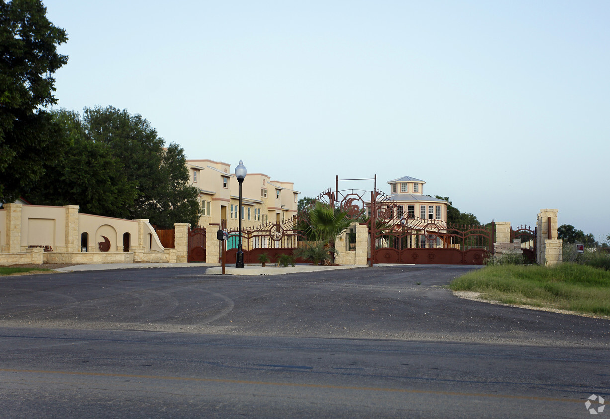 Building Photo - The Reserve at Retama