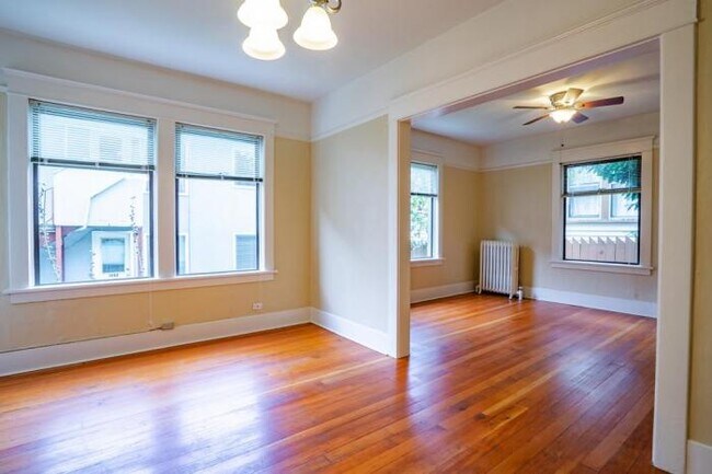 Building Photo - 1 bedroom in Seattle WA 98102