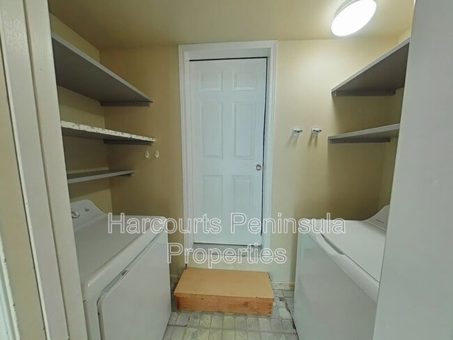 Building Photo - 1284 Danskin Ln NW