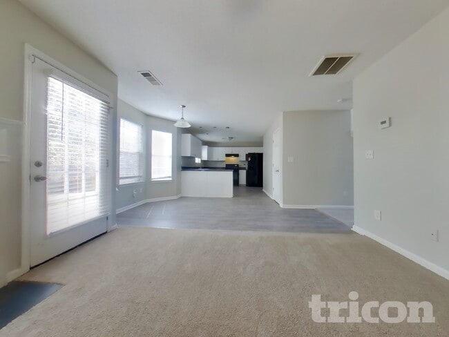 Building Photo - 5873 Cobalt Dr SW