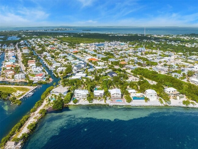 Foto del edificio - 60 Ocean Front Dr