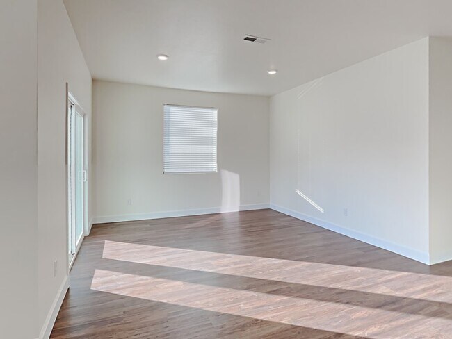 Building Photo - 5090 W White Ash Court