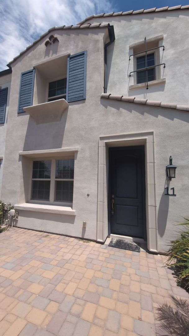 Building Photo - 3 Bedroom Condo in the Siena Community Near S Dobson Rd and W Queen Creek Rd!