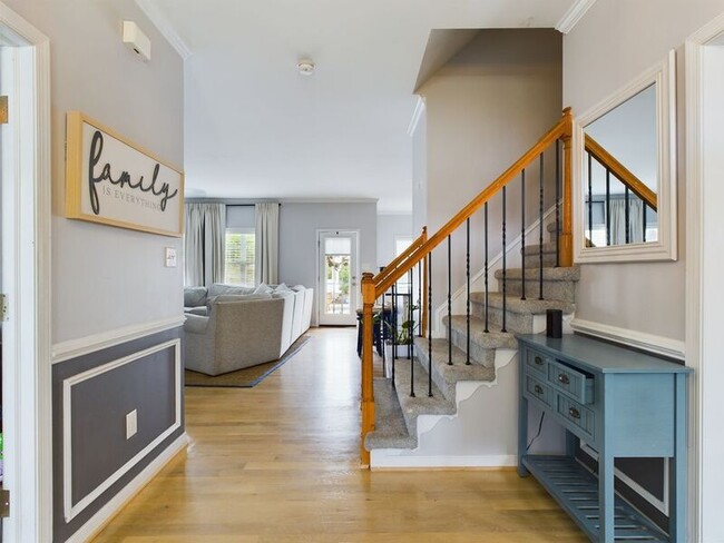 Building Photo - 15260 Willow Hill Lane