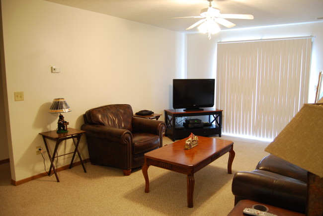 2B/1B View of Living Room - Southwind Apartments