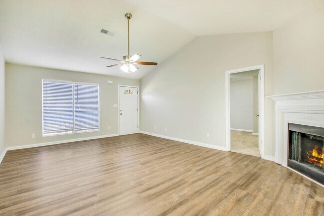 Building Photo - 3060 Garnet Way