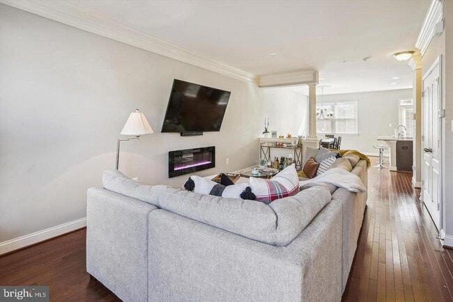 Foto del edificio - 605 S Cherry Grove Ave