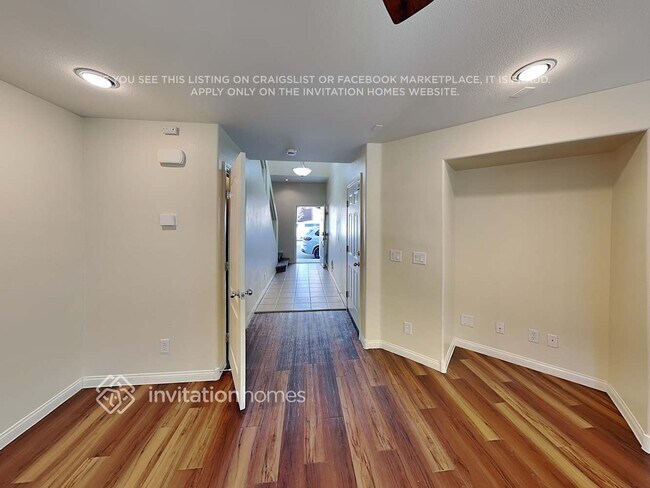 Foto del edificio - 10631 Gibbous Moon Dr