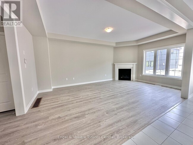 Building Photo - 209 Clipper Dr