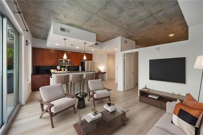 Foto del edificio - 44 Peachtree Pl NE