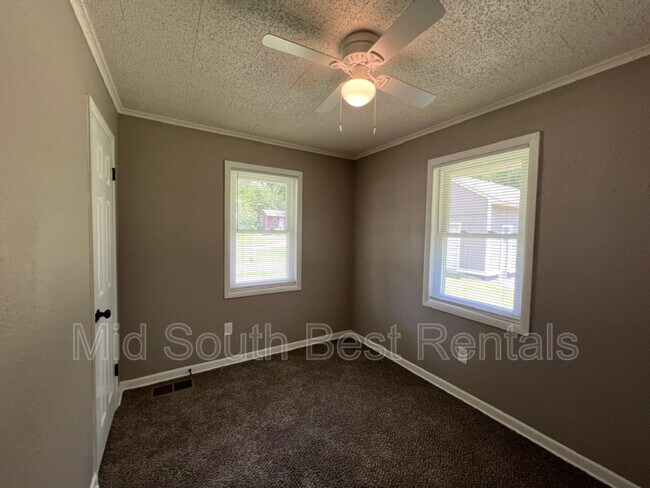 Foto del edificio - 3651 S Victory Heights Ln