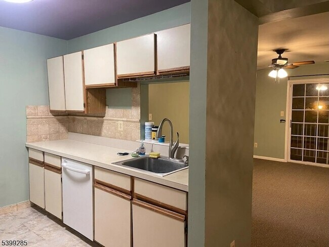 Foto del edificio - 420 Stratford Pl