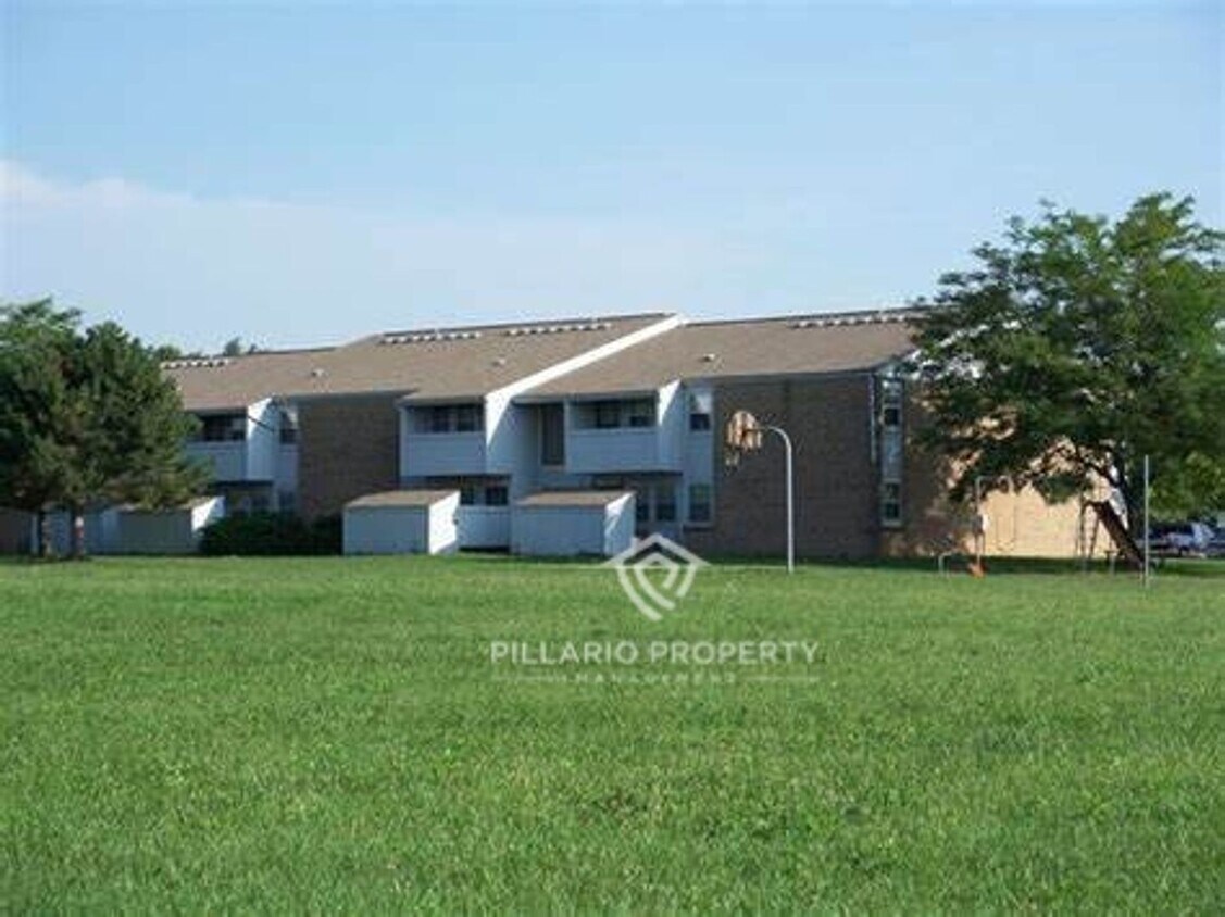 Foto del edificio - $350 OFF MOVE IN COSTS! MUST SEE UNITS! Quiet and Comfortable 1 Bedroom Apartment