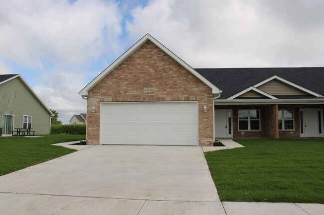 Building Photo - 520 Carriage Ct