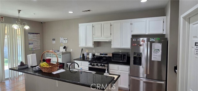 Foto del edificio - 17455 Madrone St