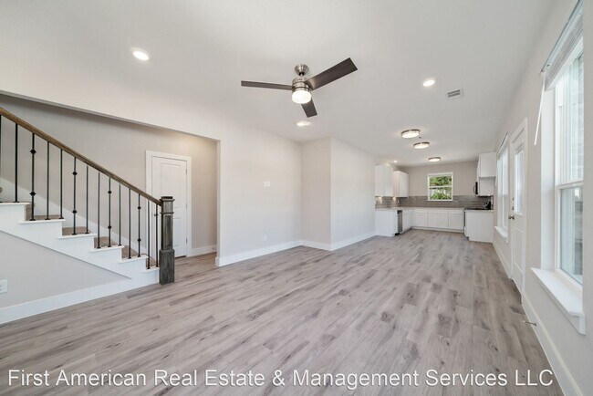 Building Photo - 6500-6506 Park Pl Dr