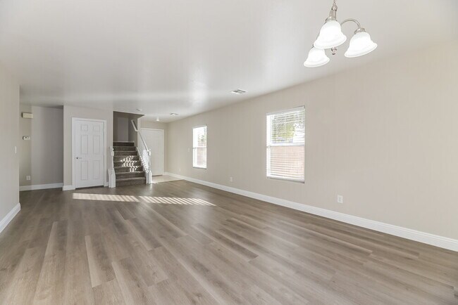 Foto del edificio - 10293 Burning Bush St