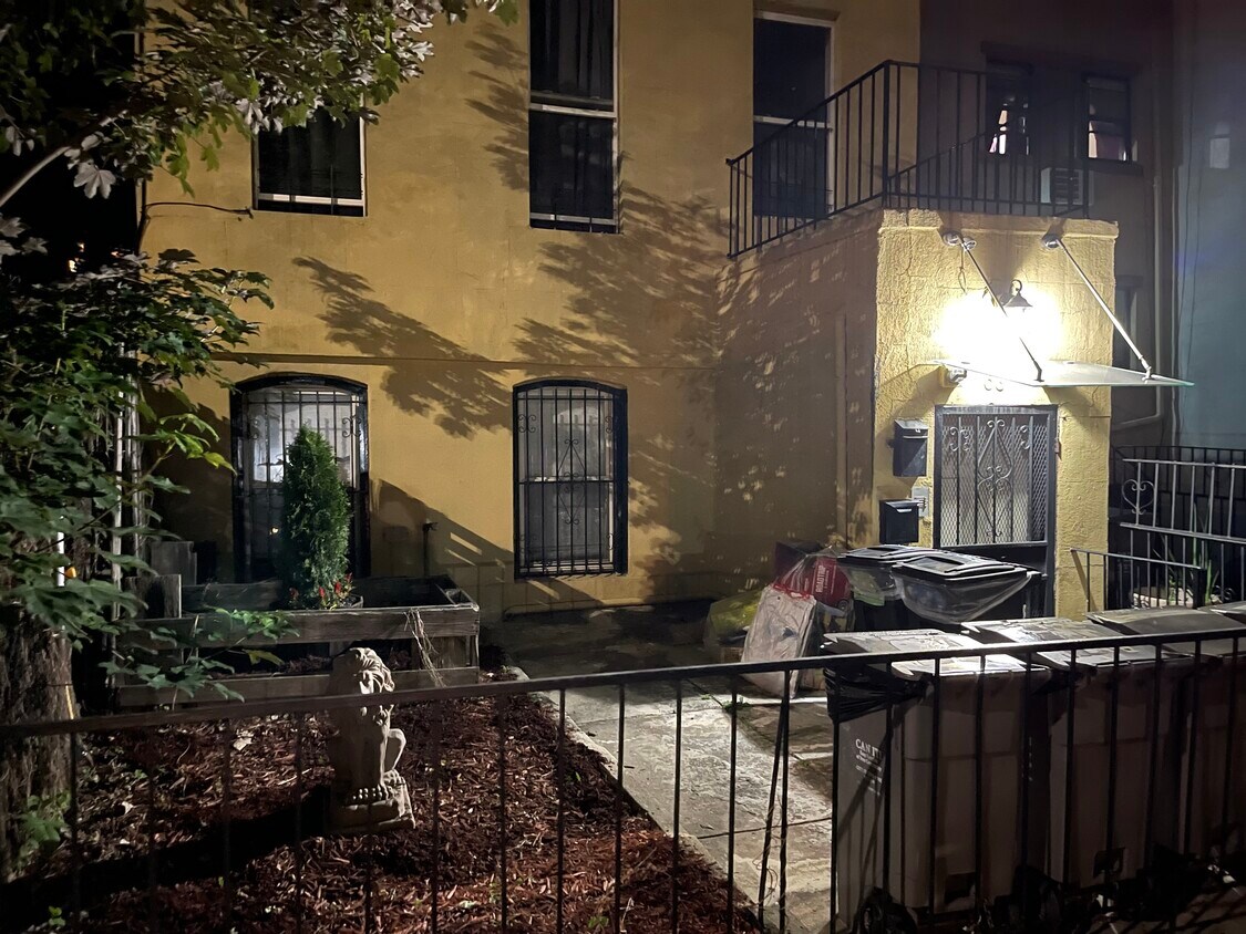 Photo - 637 Greene Ave (Brooklyn, NY)