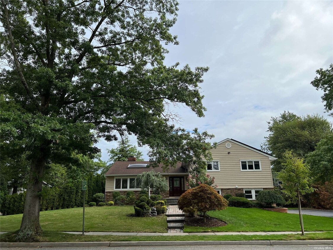 78 Shrub Hollow Rd, Roslyn, NY 11576 House Rental in Roslyn, NY