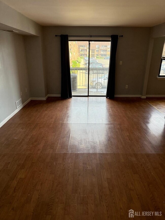 Building Photo - 1703 Raspberry Ct