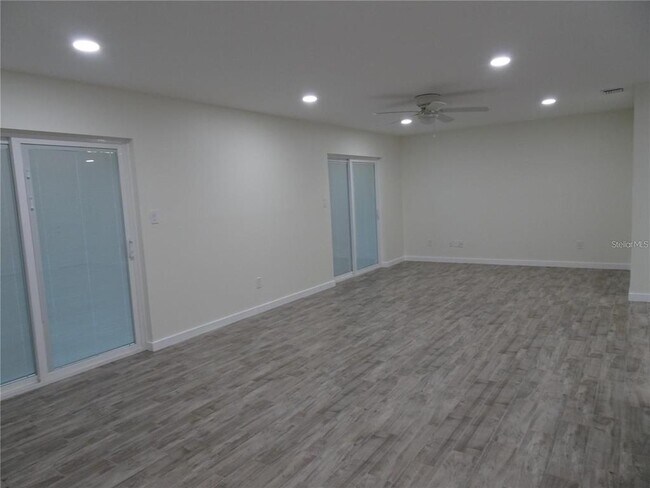 Foto del edificio - 4902 Gardengate Ln