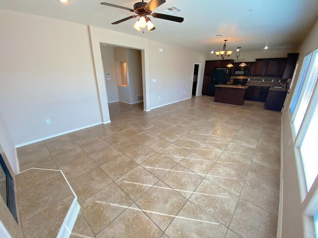 Building Photo - East/Lower Valley El Paso 3 bed Refrig A/C
