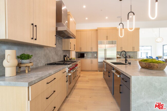 Foto del edificio - 26510 Ranch Creek Rd