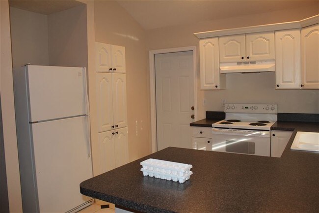 Building Photo - 427 Wayman Cir