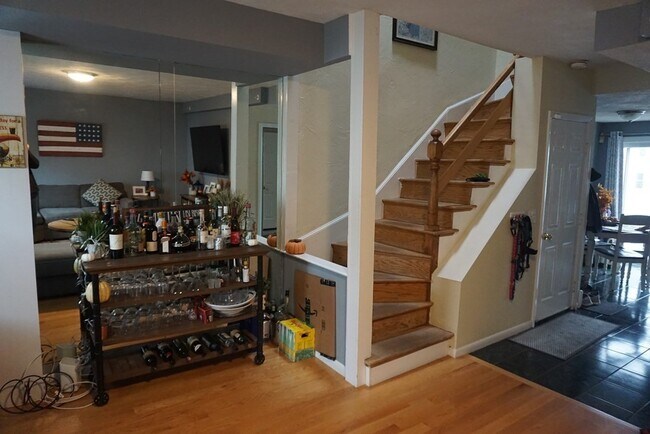 Foto del edificio - 65 Everett St