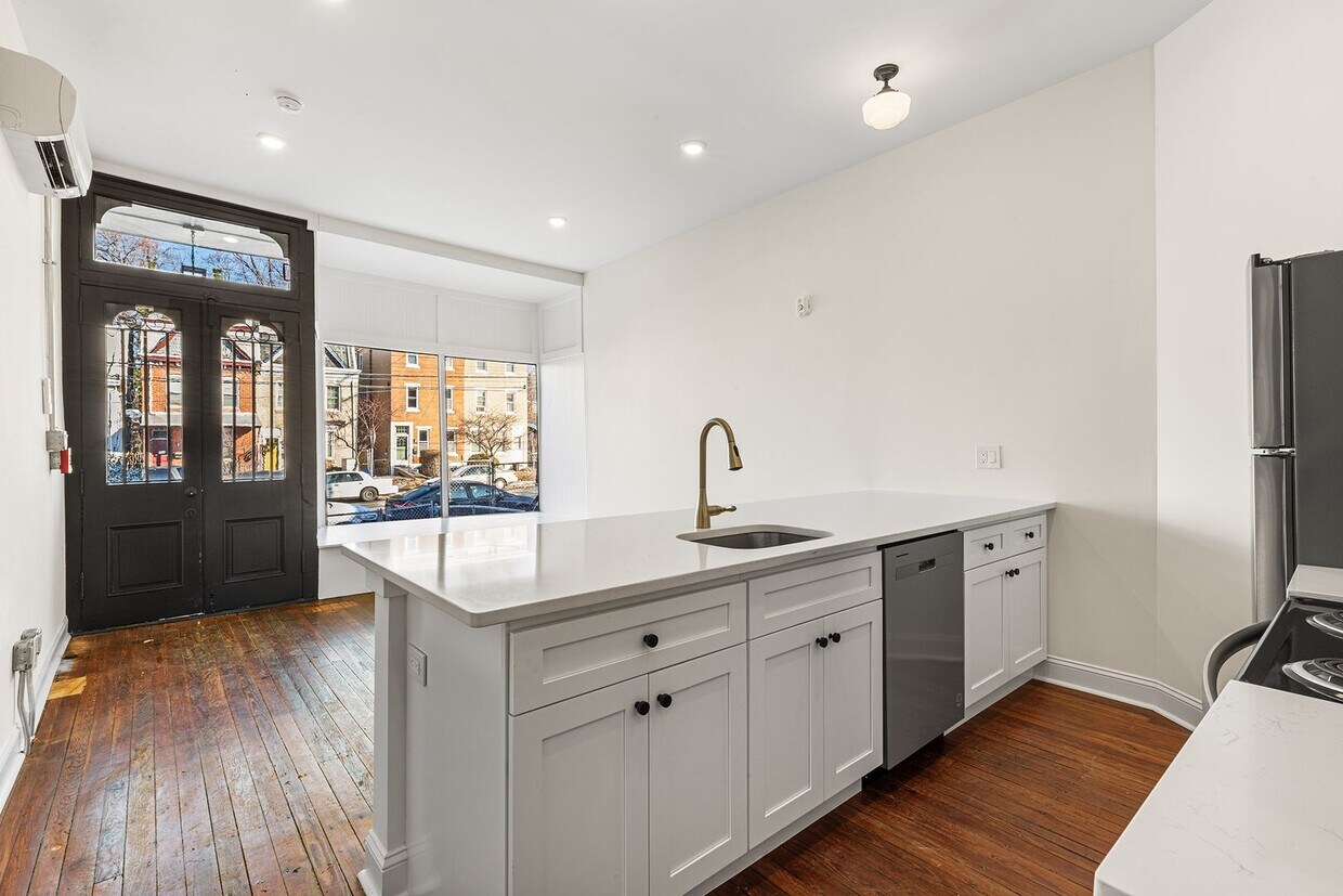 Foto principal - 3514 W Allegheny Ave