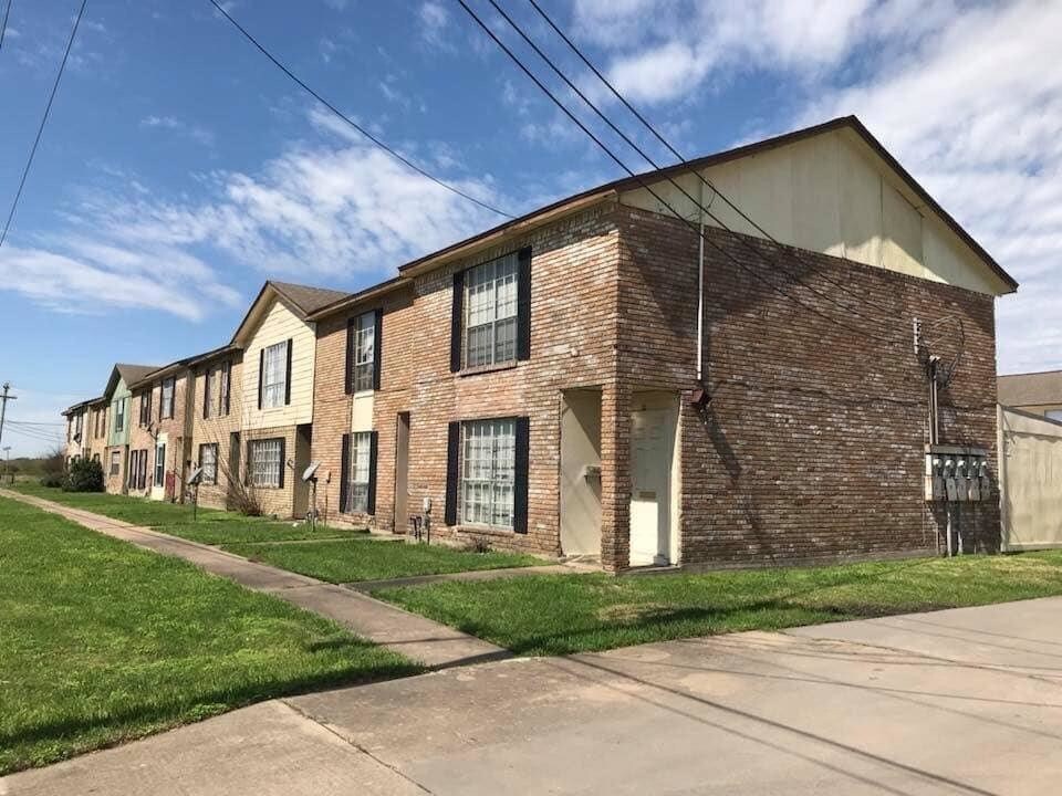 Primary Photo - 101 E Hospital Dr