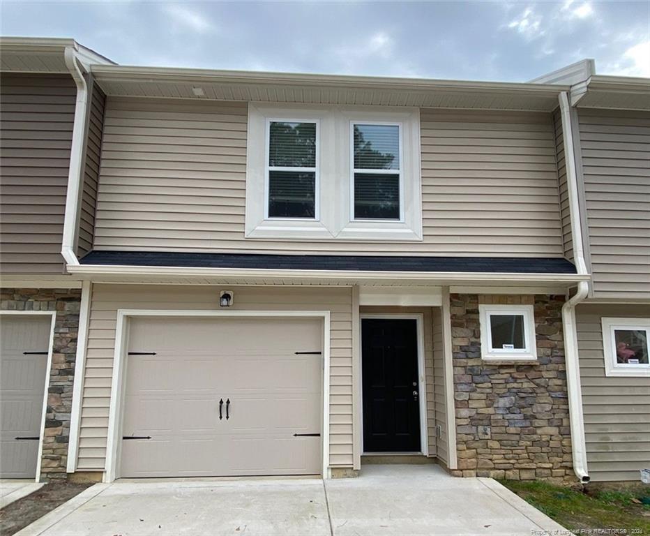 Primary Photo - 2661 Middle Br Bnd