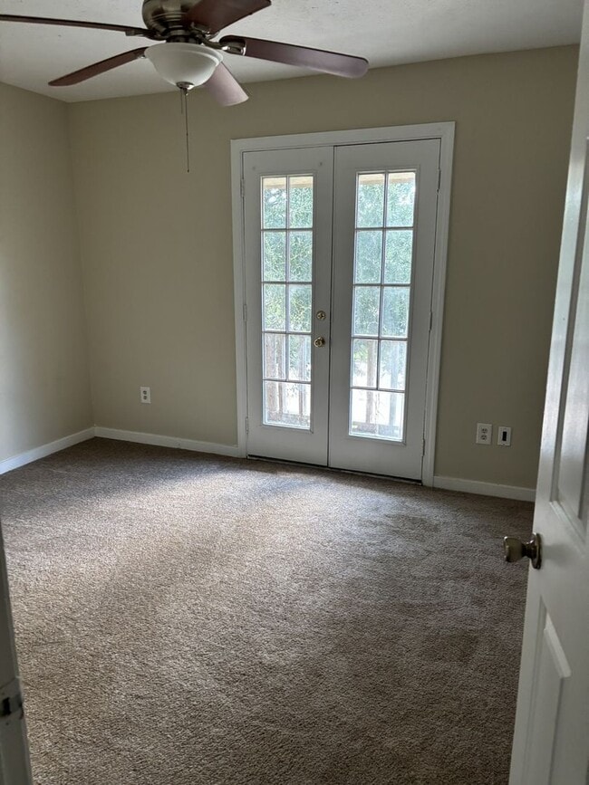 Foto del edificio - 2408 River Oaks Blvd