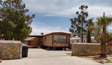 Building Photo - 14528 Annegret Dr