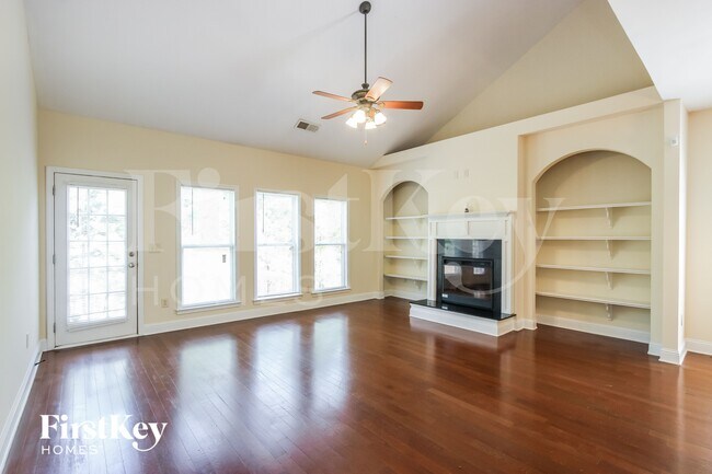 Foto del edificio - 136 Janney Cir