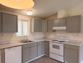 Building Photo - 149 Bobwhite St