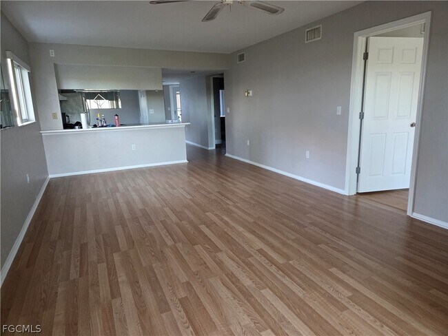 Foto del edificio - 232 Pebble Beach Blvd