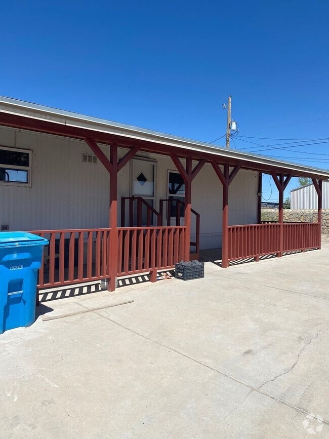 Building Photo - 13117 Fordham Dr