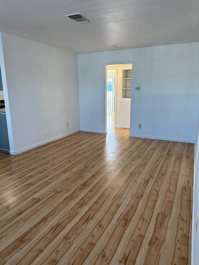 Foto del edificio - 3634 Bellinger Ct