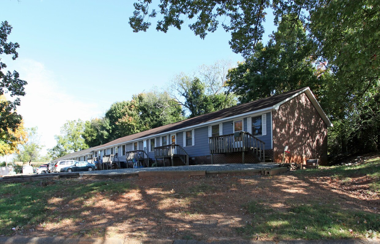 Primary Photo - Century Oaks Apartments